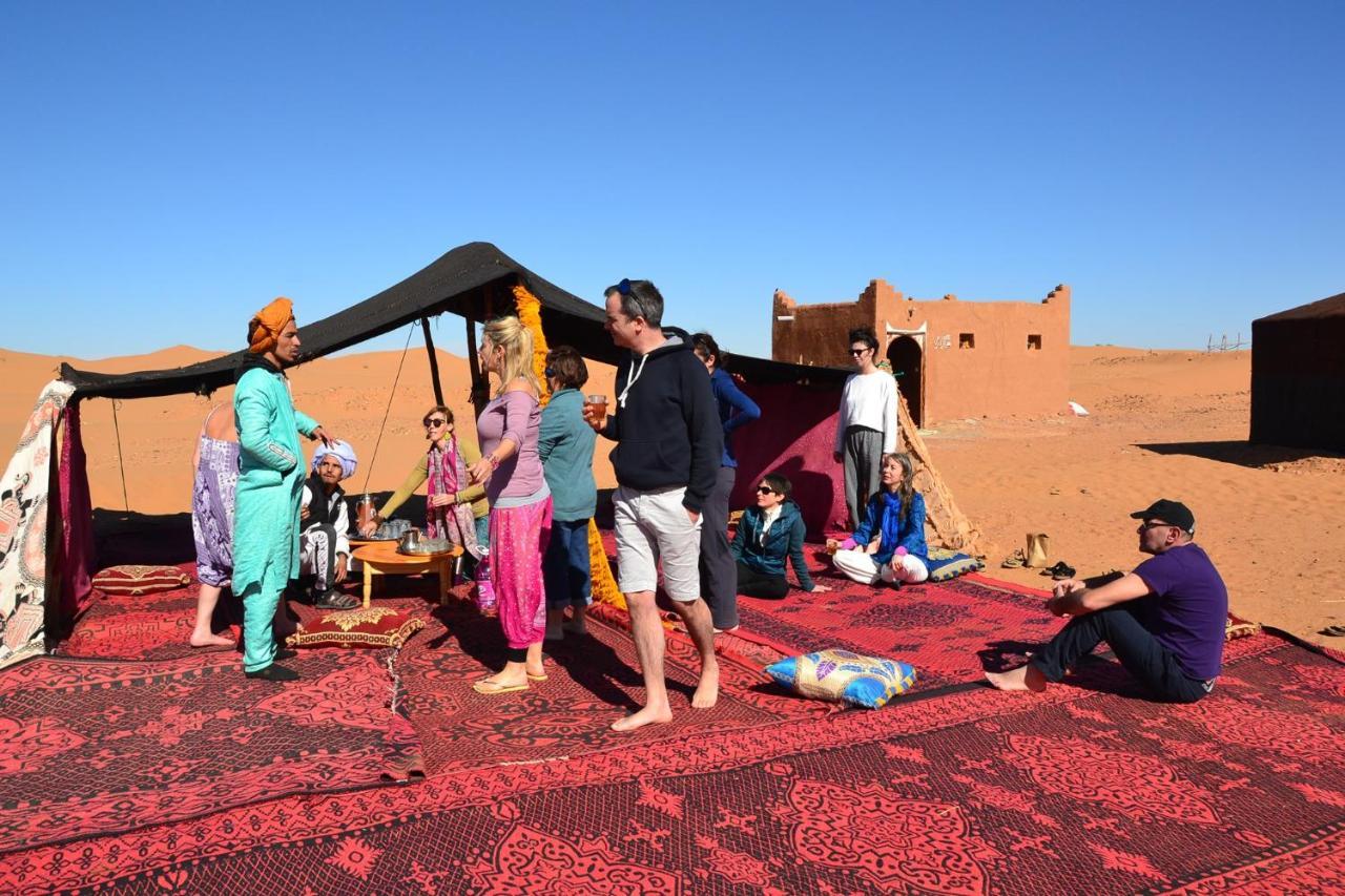 Camp Mbark Authentic Hotell M'Hamid Exteriör bild