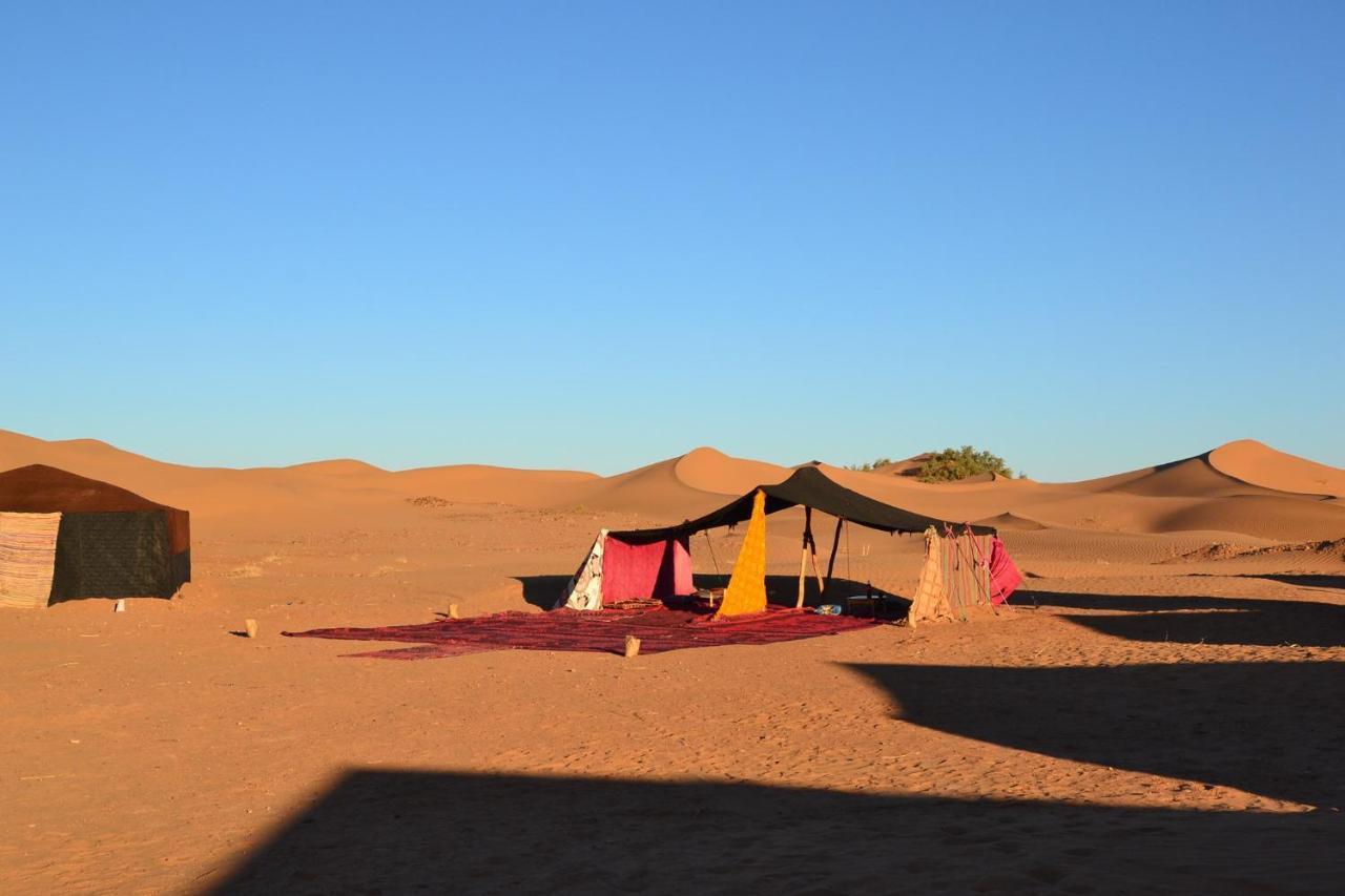 Camp Mbark Authentic Hotell M'Hamid Exteriör bild