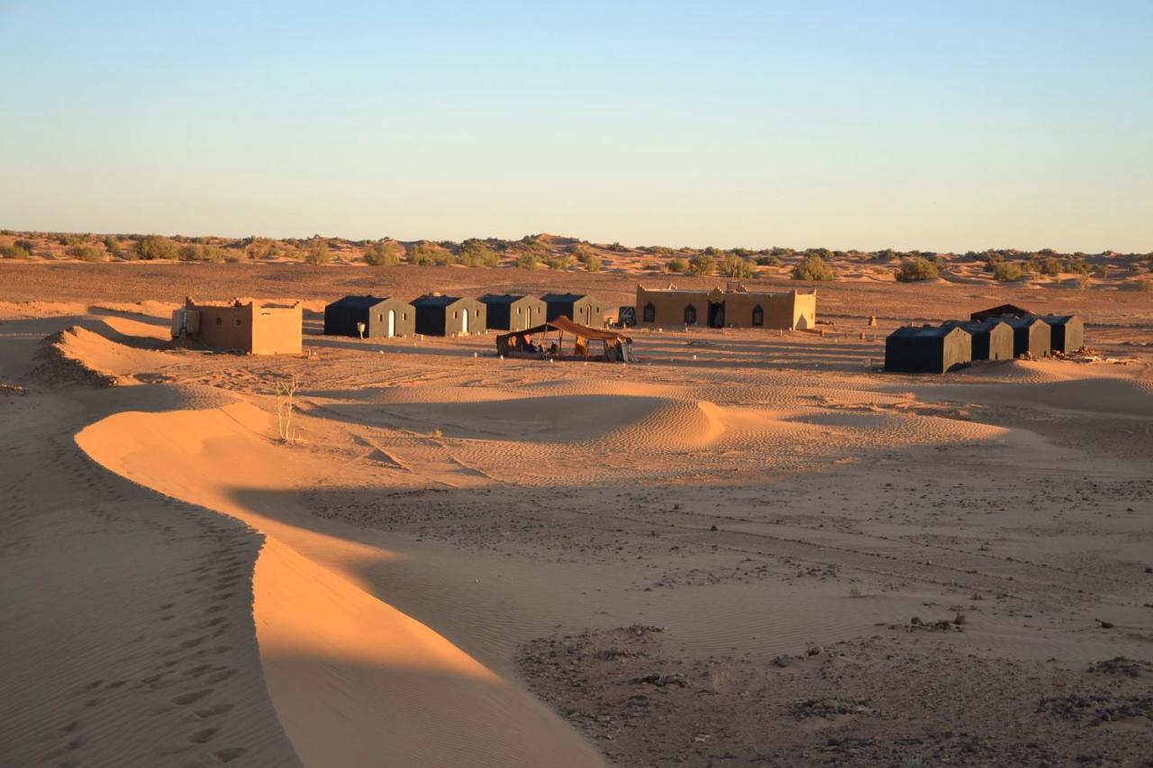 Camp Mbark Authentic Hotell M'Hamid Exteriör bild