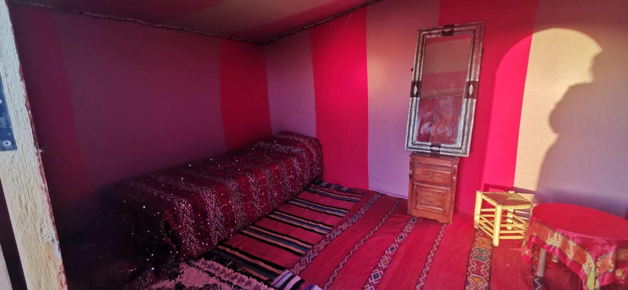 Camp Mbark Authentic Hotell M'Hamid Exteriör bild
