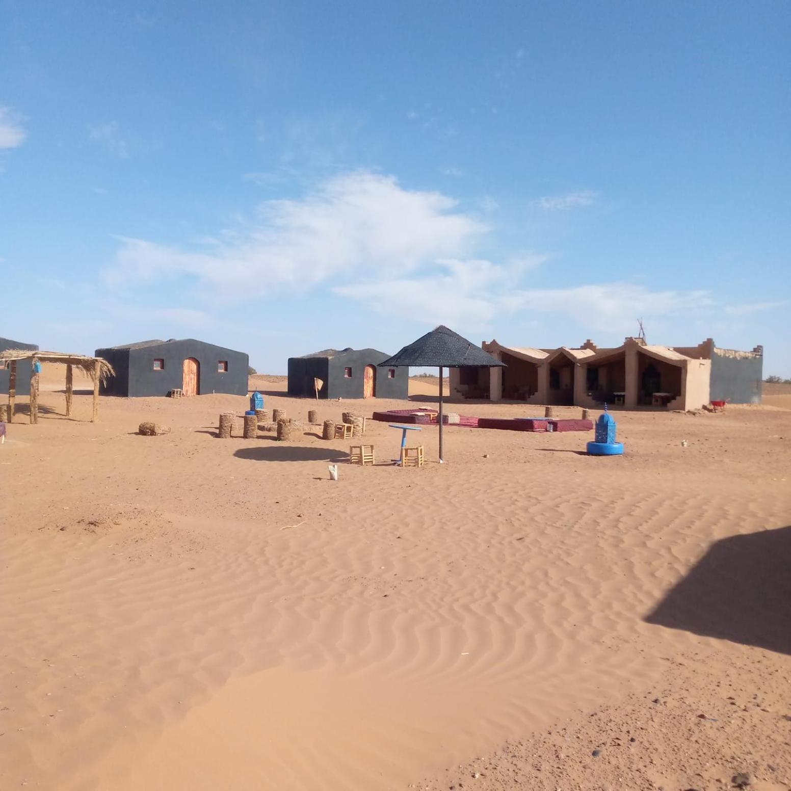 Camp Mbark Authentic Hotell M'Hamid Exteriör bild