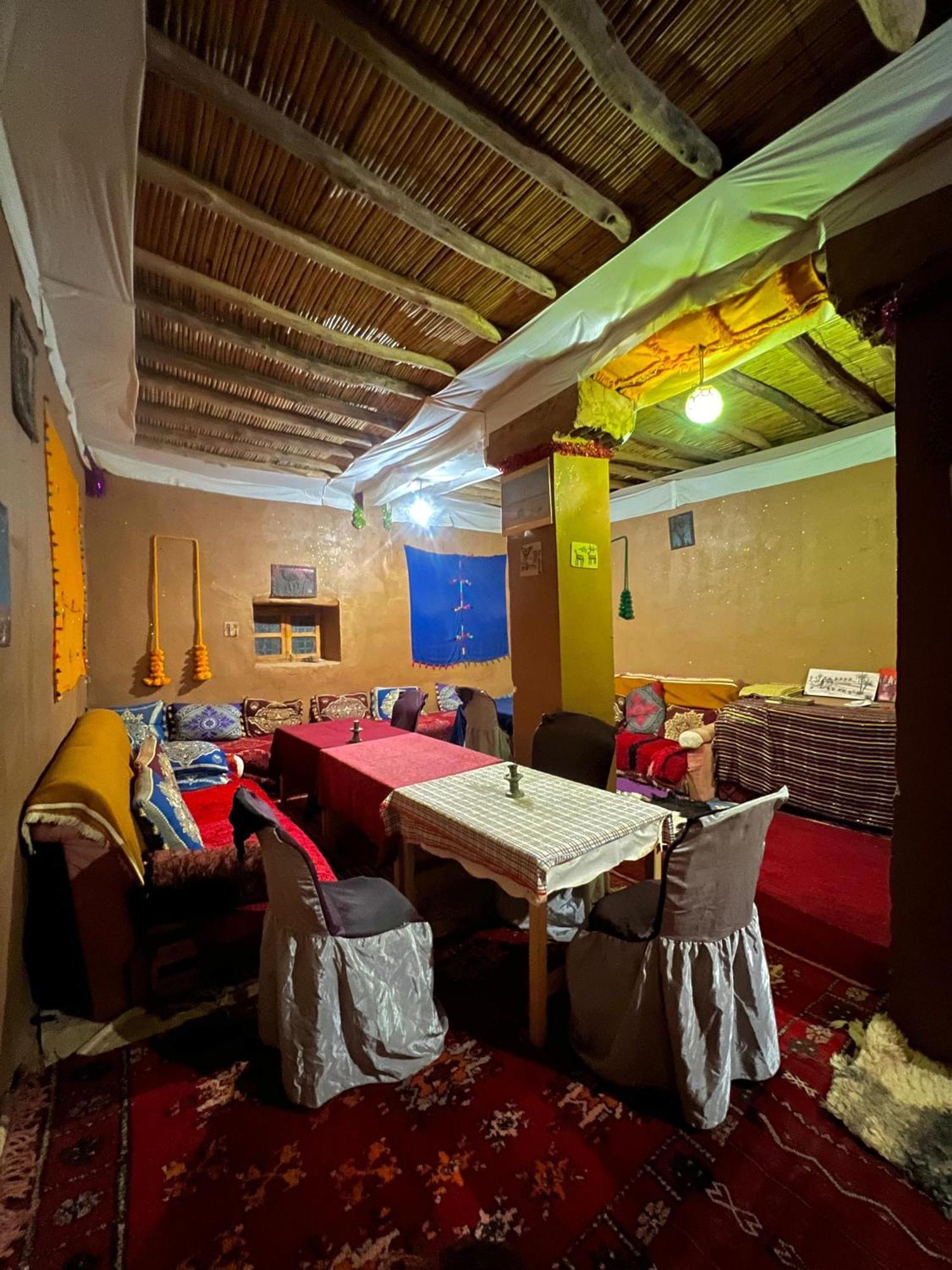 Camp Mbark Authentic Hotell M'Hamid Exteriör bild